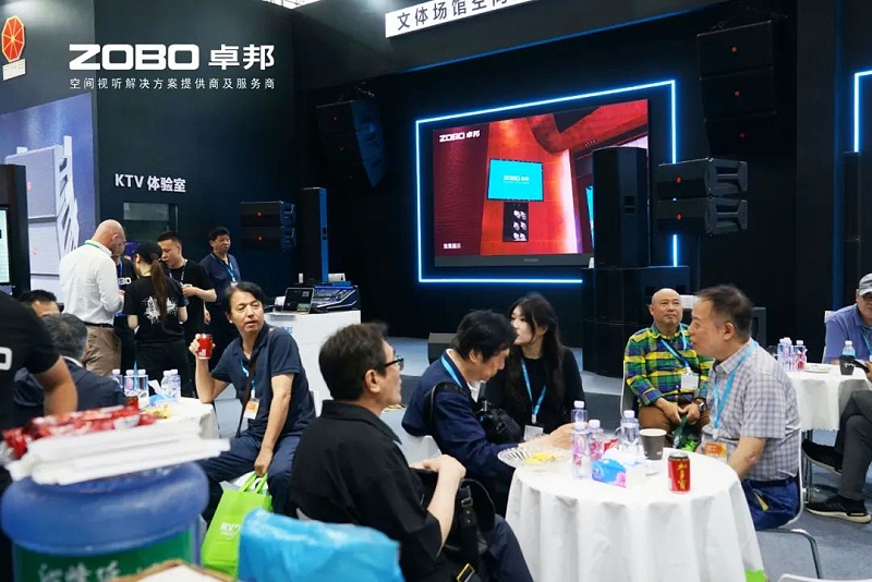 16人潮涌动，新品闪耀!ZOBO香蕉视频在线播放广州展首日引爆行业焦点