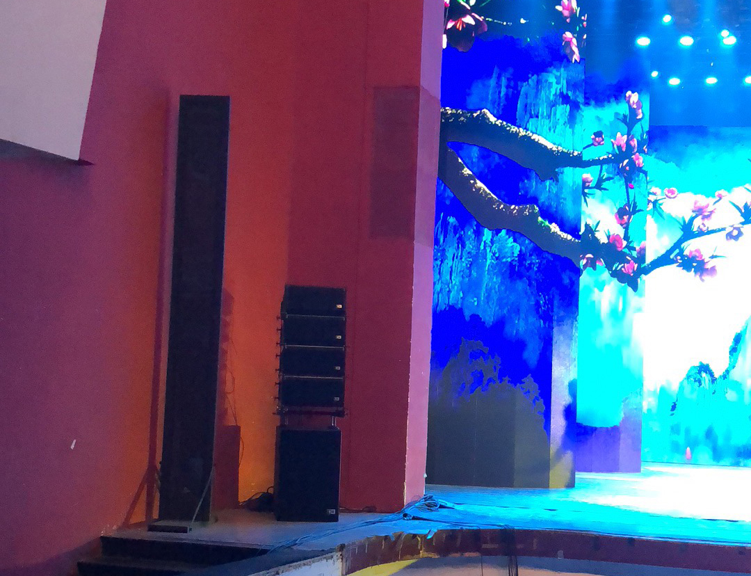 传统戏剧中舞台香蕉视频导航设计的作用阐述