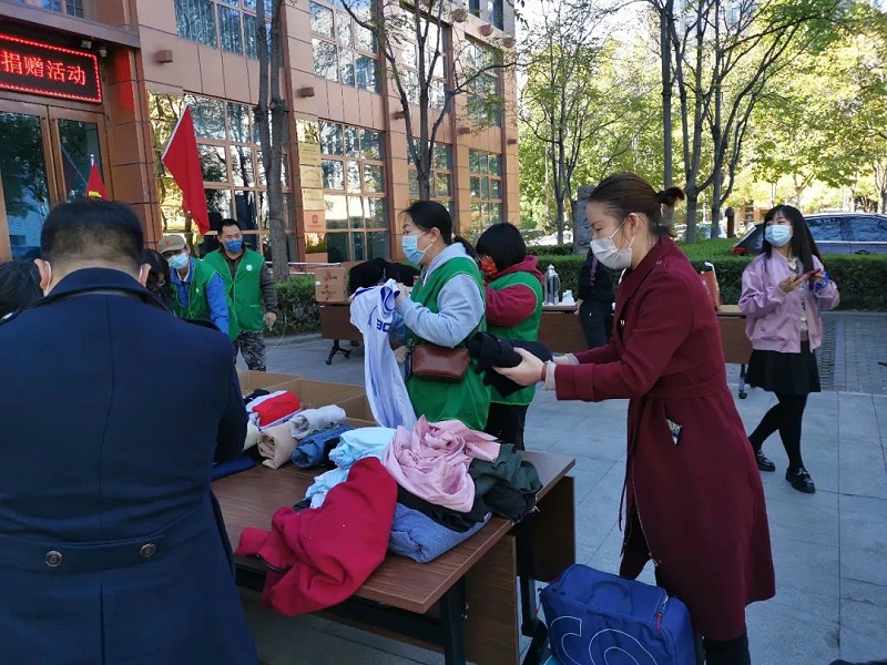 党建 公益为民丨ZOBO香蕉视频在线播放第六届“爱在蓝天下”公益捐赠