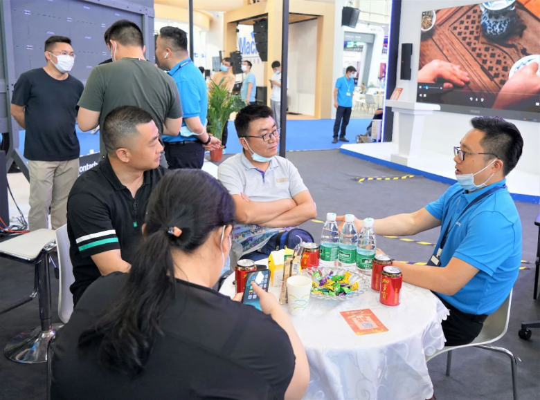 第三天火热依旧、精彩回顾丨ZOBO香蕉视频在线播放在广州展会，欢迎您的到来299